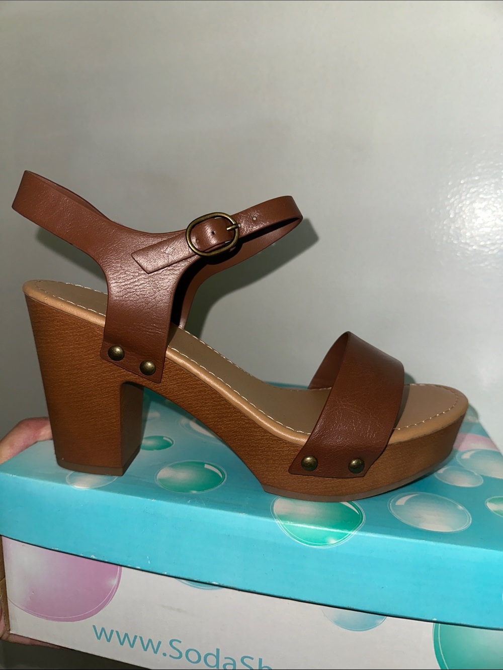 SODA Chivas-S Sandal in Tan NWT - Picture 2 of 9